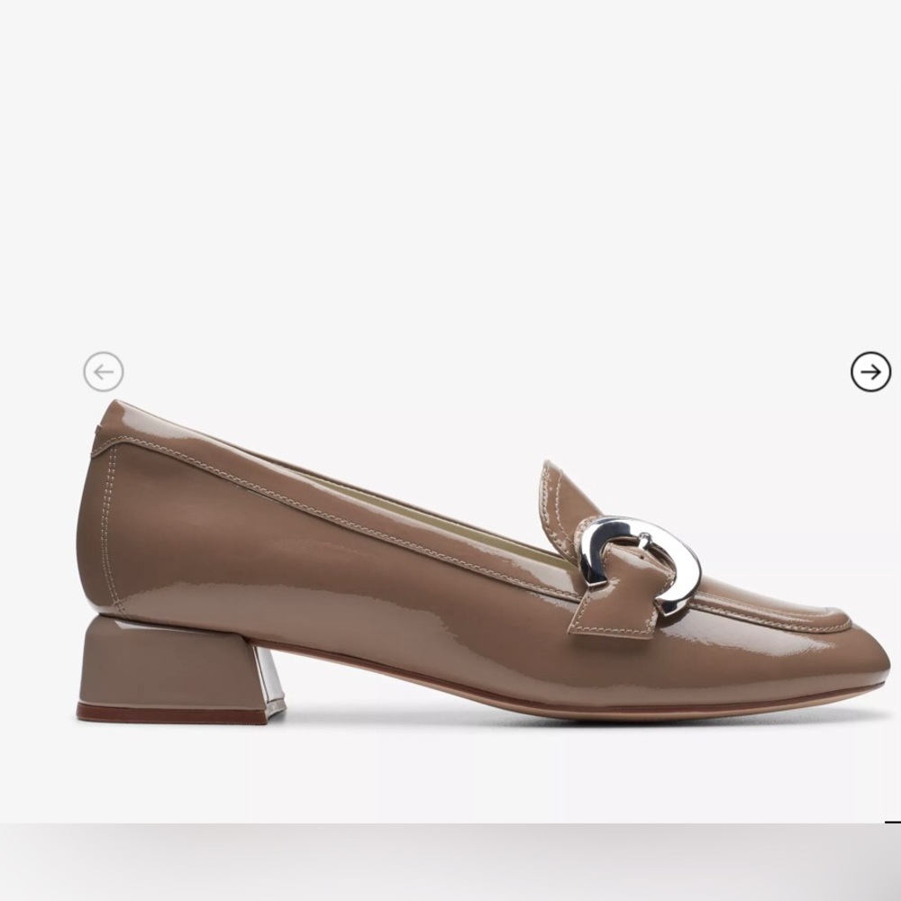 Clarks Pebble Patent Loafers NWT